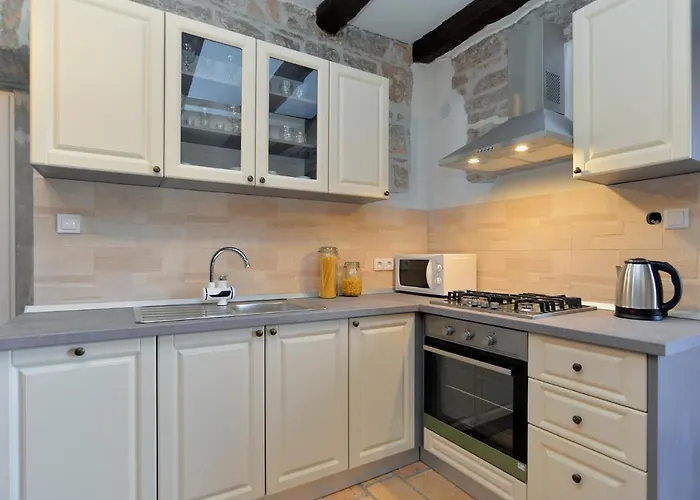 1814 Apartman